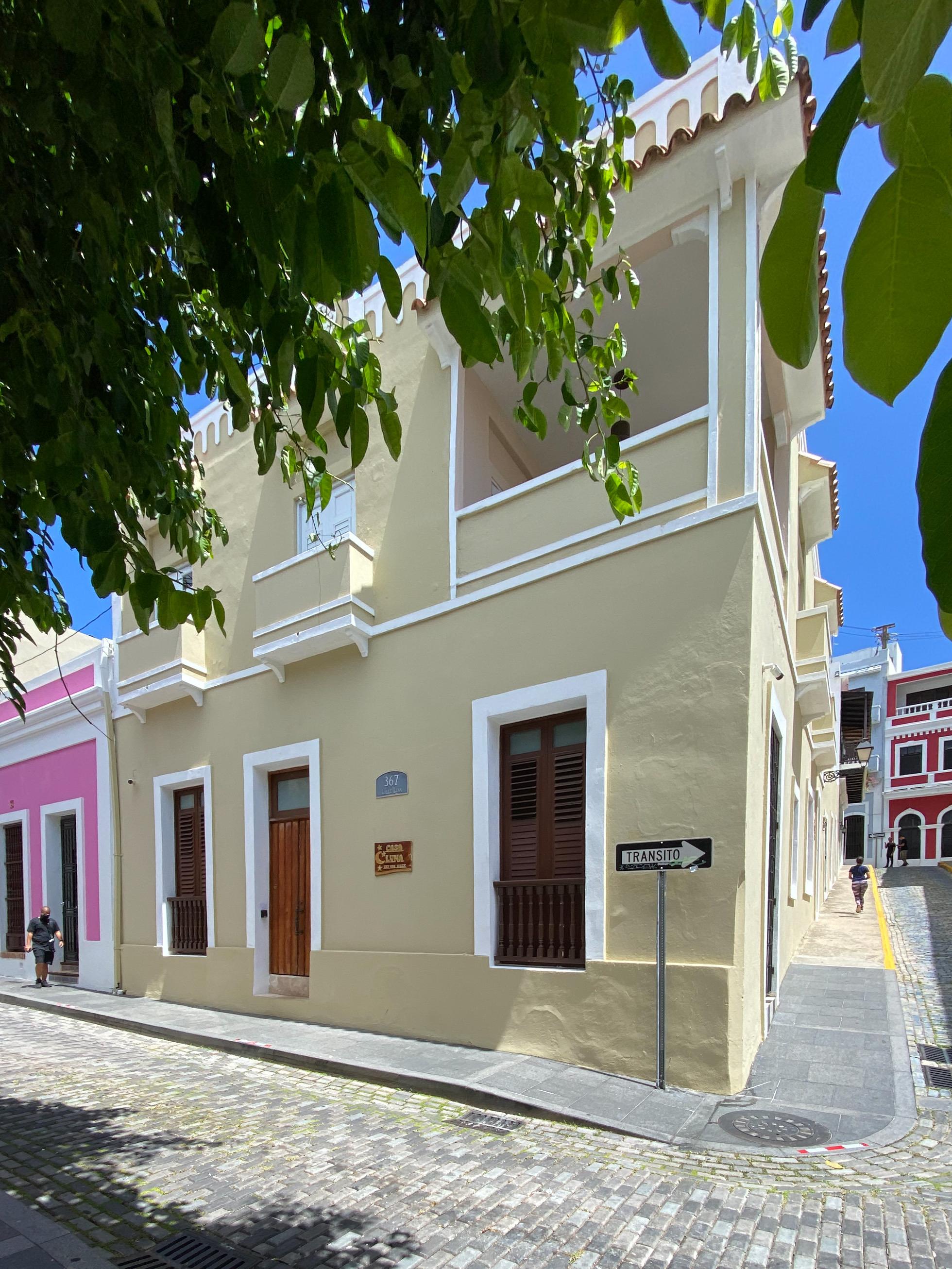 Calle de la Luna 367 - San Juan (Viejo San Juan) - 2020 00025